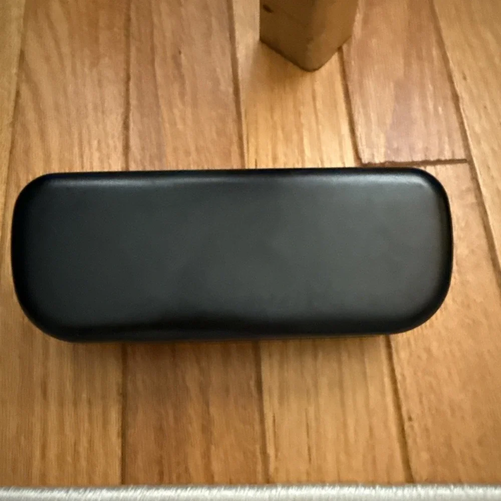 Coach Hard Shell Glasses Case Glossy Black Case W/ Cloth And Key Tag
